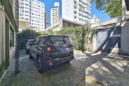 Sobrado à venda ou para alugar com 1 quarto em Campo Belo, São Paulo, SP
