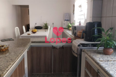 Casa à venda com 3 quartos em Parque Residencial Flamboyant, São José dos Campos, SP