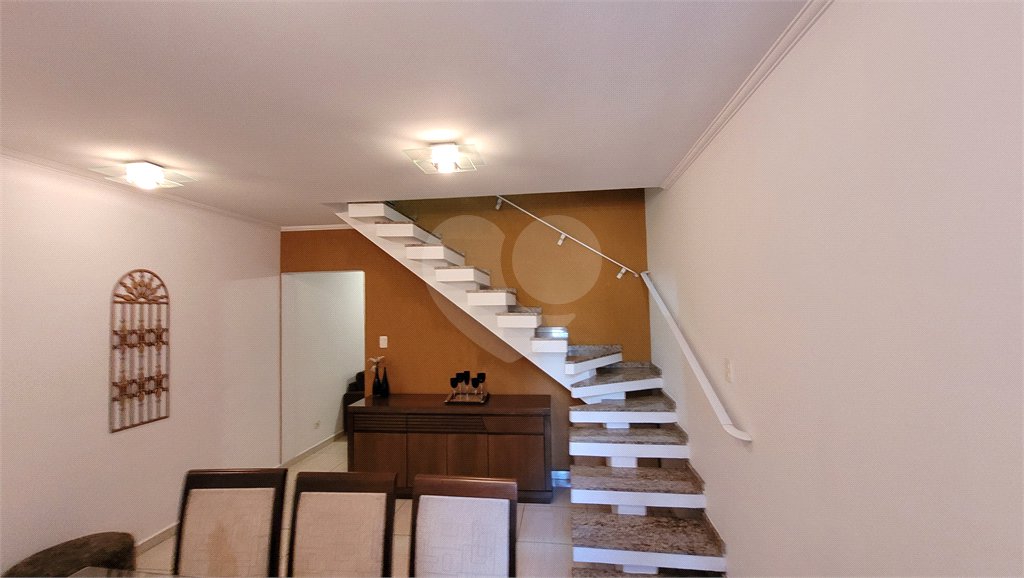 Sobrado à venda com 3 quartos, sendo 1 suíte, em Vila Romana, São Paulo, SP