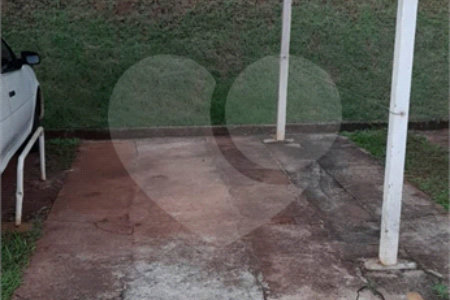 Apartamento no Condomínio Residencial Jardim das Torres