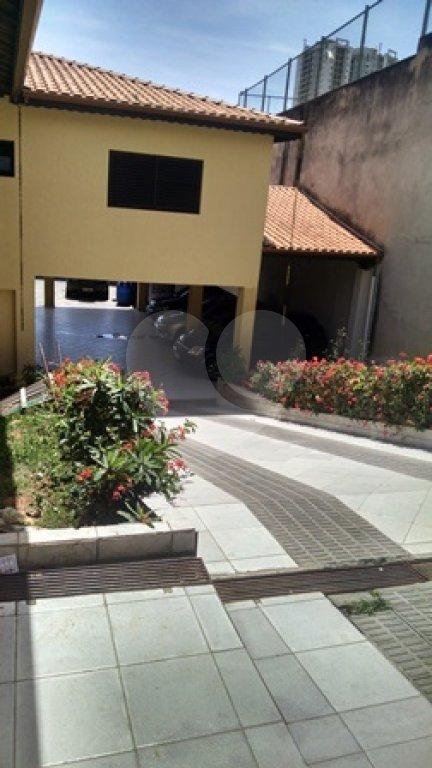 Casa Térrea à venda com 5 quartos, sendo 2 suítes, em Jardim Vila Galvão, Guarulhos, SP