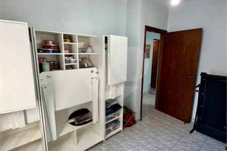 Sobrado à venda com 4 quartos, sendo 1 suíte,  em Vila Cleonice, São Paulo, SP