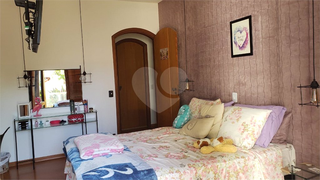 Casa de Vila à venda com 3 quartos, sendo 2 suítes, em Jardim Emília, Sorocaba, SP