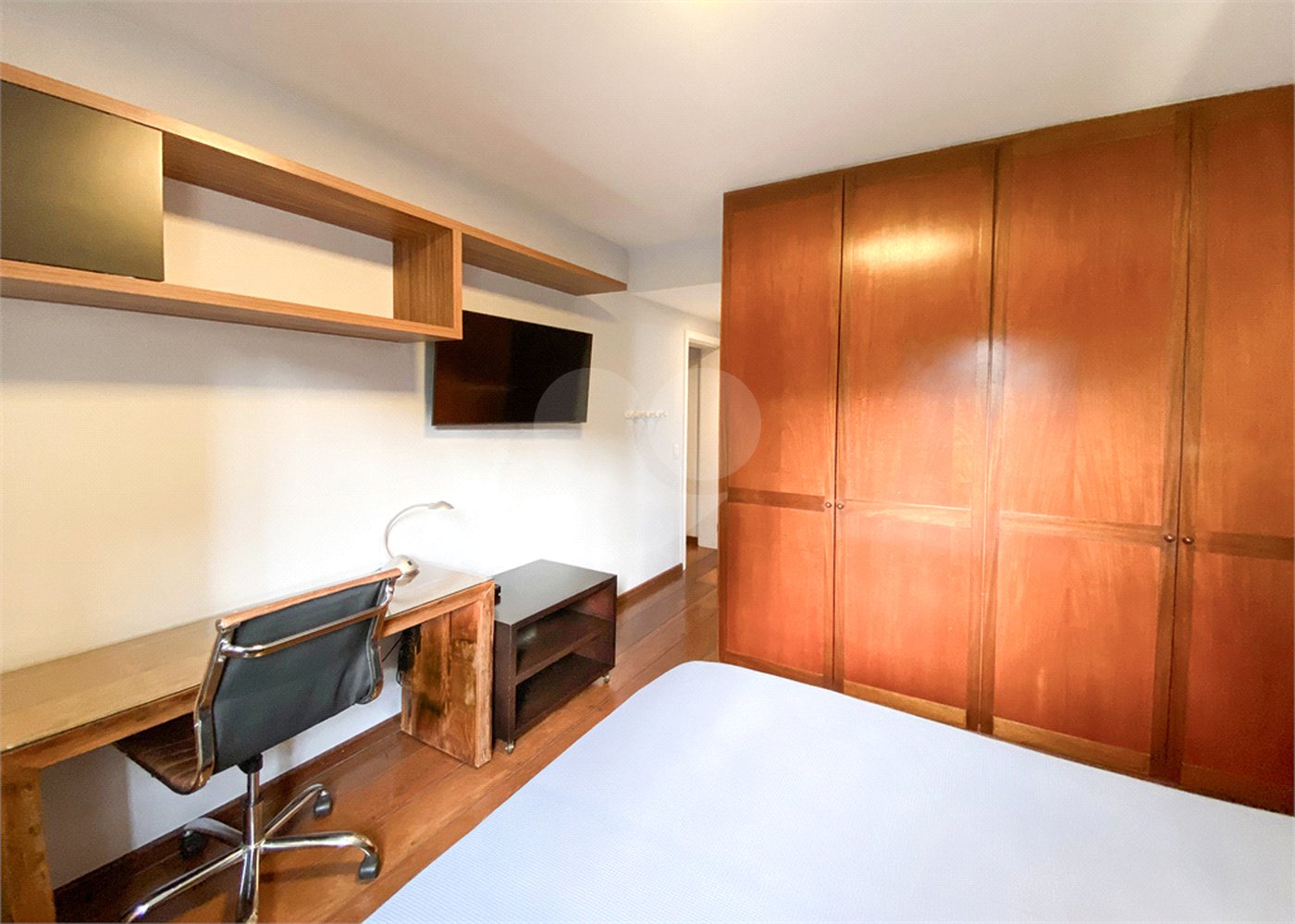 Apartamento à venda com 3 suítes em Vila Suzana, São Paulo, SP
