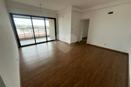Apartamento à venda com 3 suítes no Centro, Itapetininga, SP