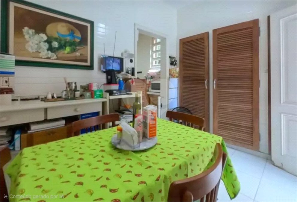 Casa à venda com 4 quartos, sendo 2 suítes,  em Jardim Botânico, Rio de Janeiro, RJ