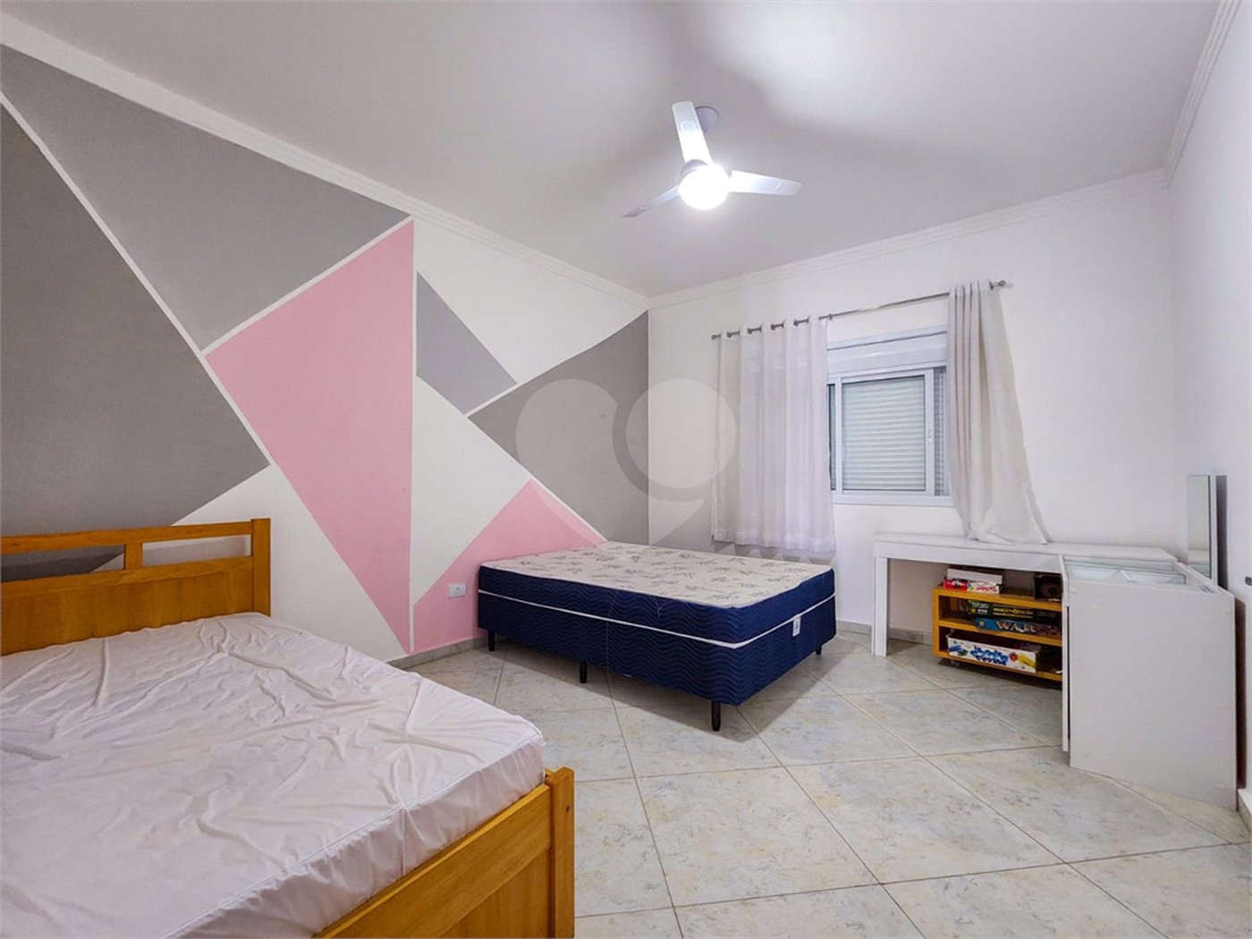 Casa à venda com 5 quartos, sendo 4 suítes, em Jardim Nova Esperança, Jacareí, SP