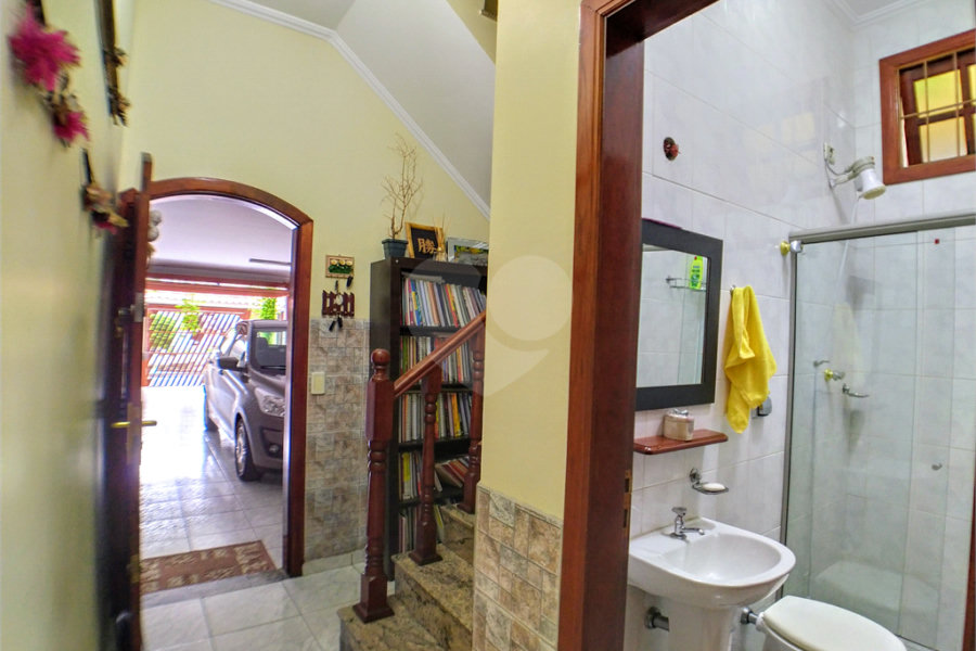Sobrado à venda com 4 quartos, sendo 3 suítes, em Parada Inglesa, São Paulo, SP