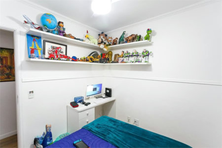 Apartamento à venda com 3 quartos, sendo 1 suíte,  em Paraíso do Morumbi, São Paulo, SP
