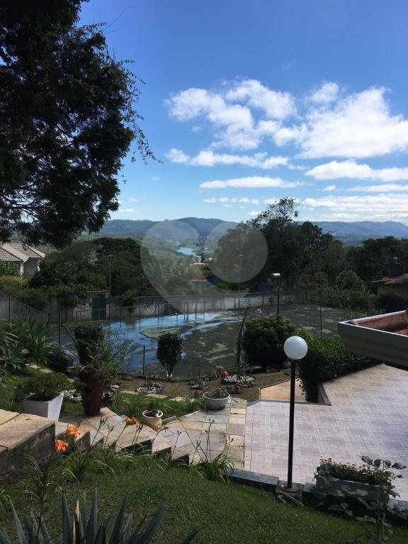 Casa à venda com 3 suítes no condomínio Alpes Caieras, Caieiras - SP