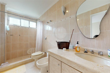 Apartamento à venda com 4 quartos, sendo 2 suítes, em Pinheiros, São Paulo, SP