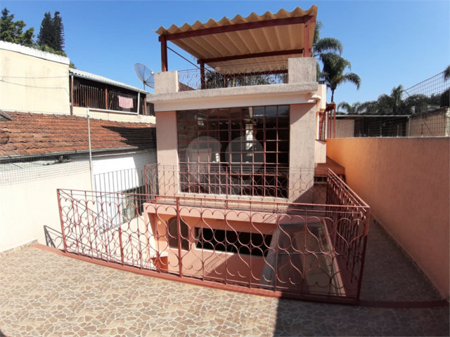 Sobrado à venda com 3 quartos, sendo 1 suíte,  em Tremembé, São Paulo, SP