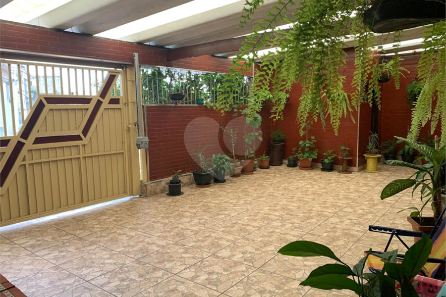 Sobrado à venda com 3 quartos em Jaraguá, São Paulo, SP