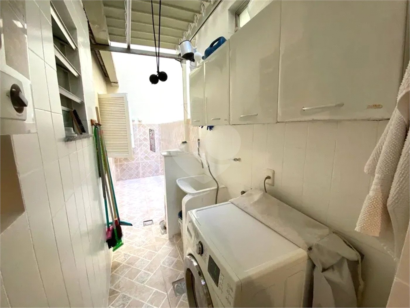 Apartamento à venda com 3 quartos, sendo 1 suíte, em Jardim Botânico, Rio de Janeiro, RJ