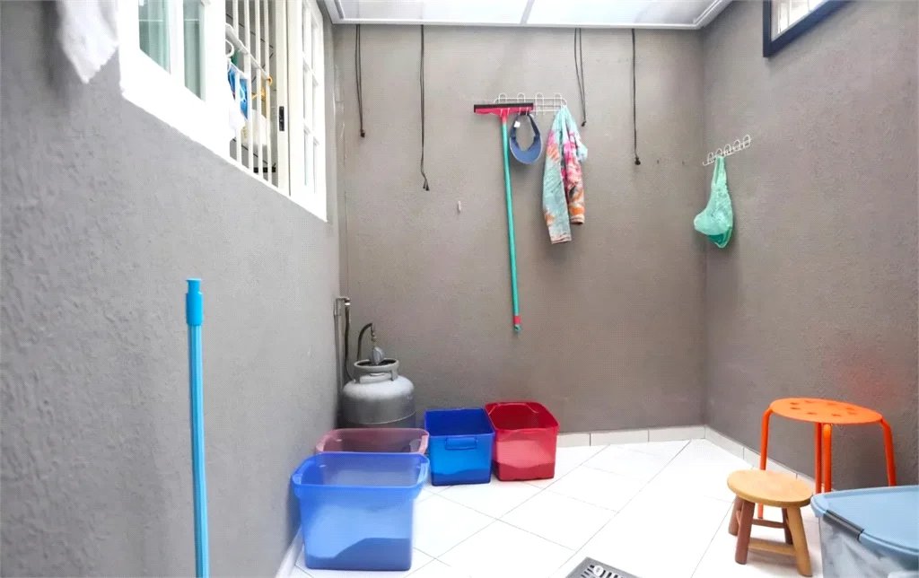 Encante-se com esta casa em condomínio na Vila Gomes!