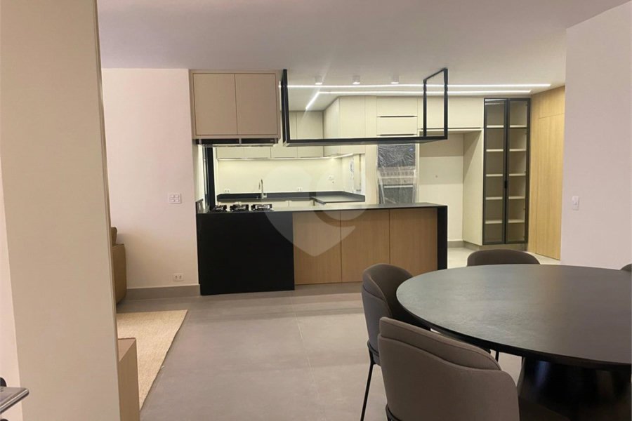 Apartamento à venda com 3 quartos, sendo 1 suíte,  em Itaim Bibi, São Paulo, SP