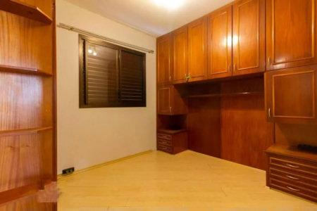 Apartamento à venda com 3 quartos, sendo 1 suíte,  em Vila Andrade, São Paulo, SP