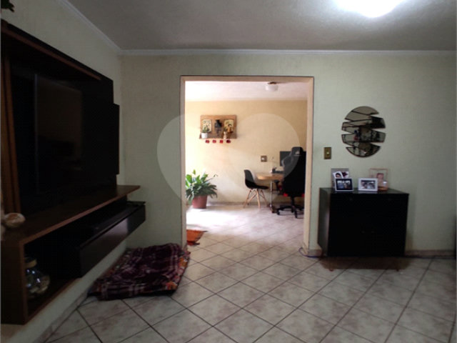 Casa à venda com 2 quartos, sendo 1 suíte,  em Vila Maria, São Paulo, SP