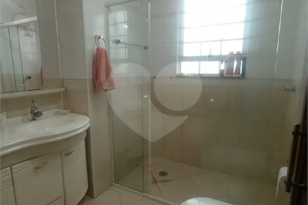 Sobrado à venda com 3 quartos, sendo 1 suíte, em Vila Gustavo, São Paulo, SP
