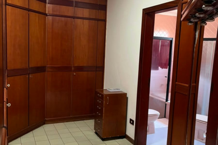 Casa à venda com 3 quartos, sendo 1 suíte,  em Santos Dumont, Três Lagoas, MS