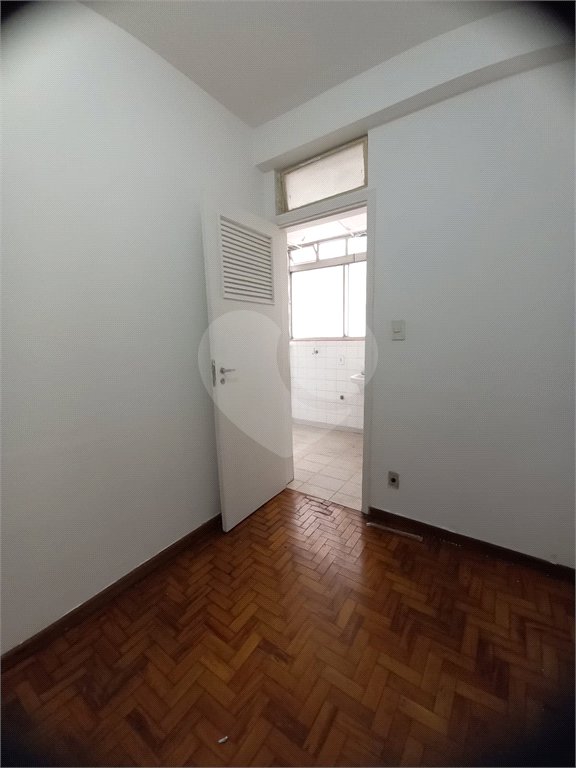 Apartamento à venda com 3 quartos, sendo 1 suíte, em Pinheiros, São Paulo, SP