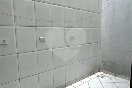 Casa para alugar com 2 quartos, sendo 1 suíte, no condomínio Terra Nostra III, São Paulo - SP