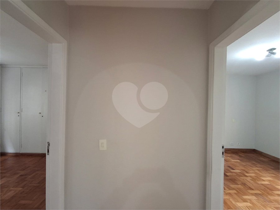 Apartamento à venda ou para alugar com 2 quartos, sendo 1 suíte,  em Indianópolis, São Paulo, SP