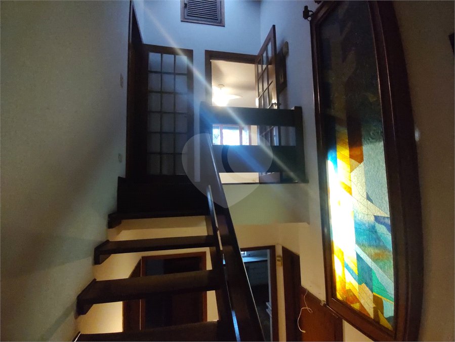 Sobrado à venda com 5 quartos, sendo 3 suítes, em Cidade Monções, São Paulo, SP