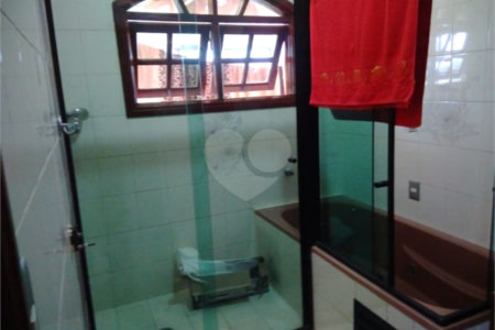 Sobrado à venda com 5 quartos, sendo 2 suítes, em Vila Rosália, Guarulhos, SP