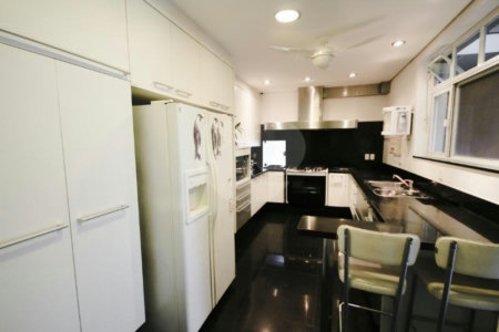 Casa à venda com 3 quartos, sendo 2 suítes,  em Vila Tramontano, São Paulo, SP