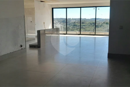 Casa a Venda no Condomínio Reserva Santa Isabel em Louveira/SP