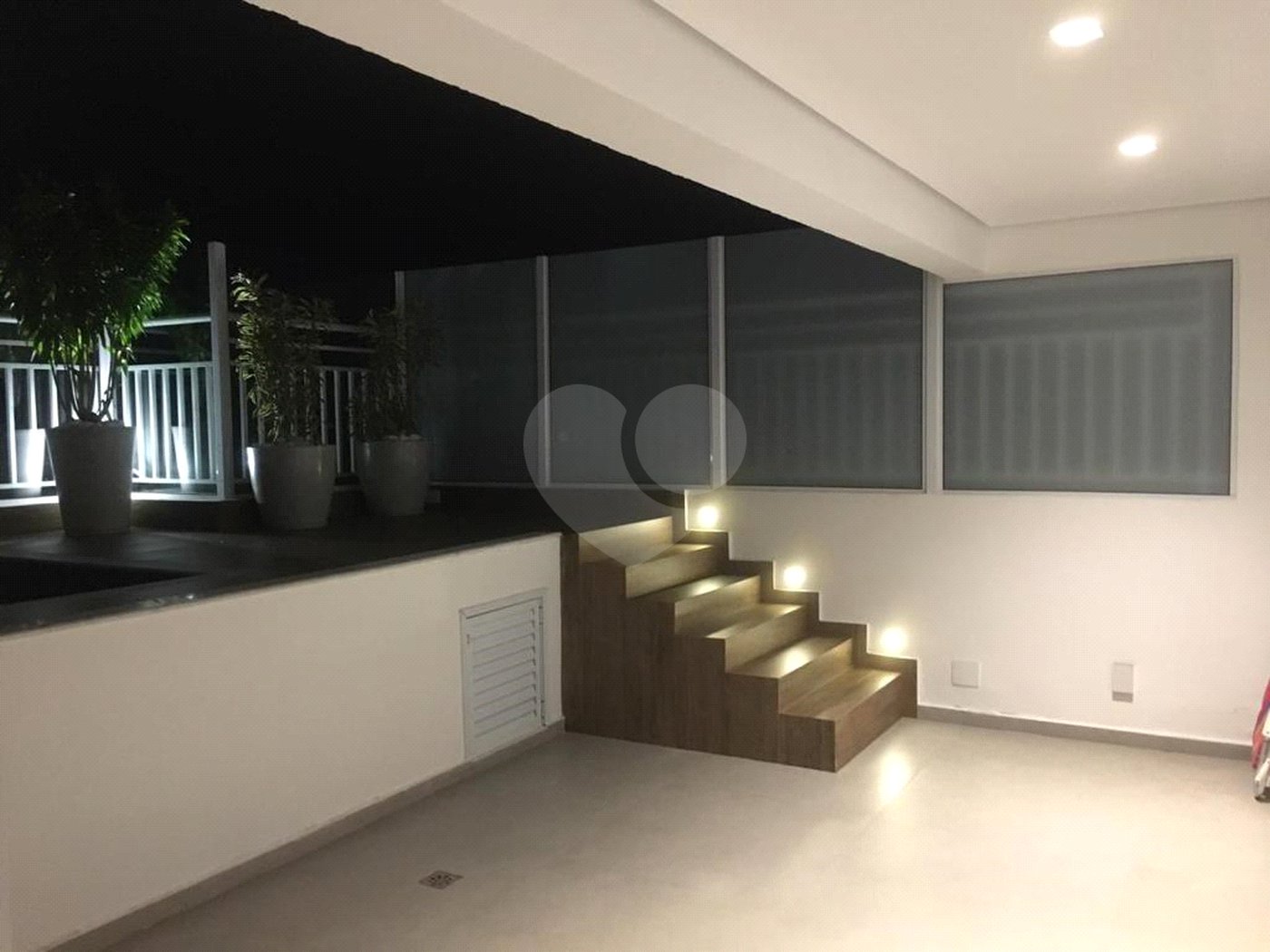 Apartamento à venda com 4 suítes em Vila Oliveira, Mogi das Cruzes, SP
