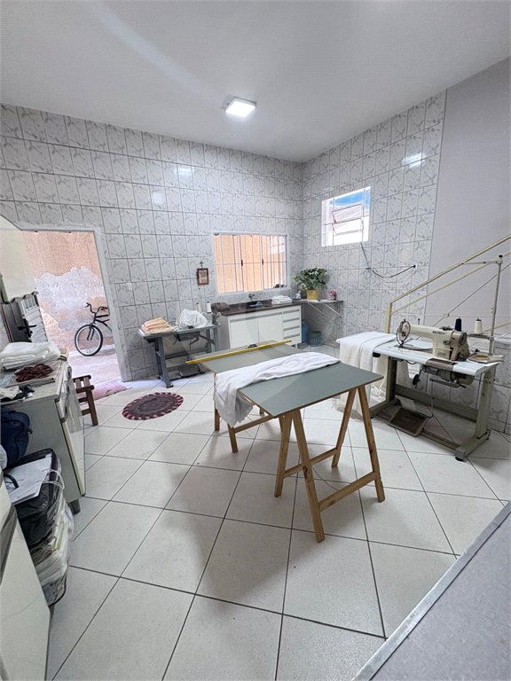 Casa à venda com 3 quartos, sendo 1 suíte, em Bosque dos Eucaliptos, São José dos Campos, SP