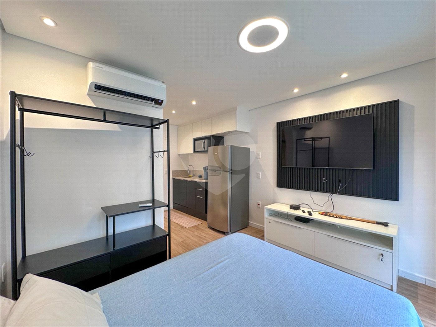 Apartamento à venda ou para alugar com 1 suíte em Campo Belo, São Paulo, SP