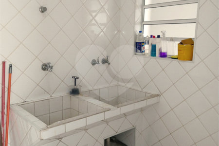 Sobrado à venda com 3 quartos em Chora Menino, São Paulo, SP