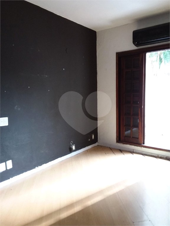 Sobrado à venda com 3 quartos em Moema, São Paulo, SP