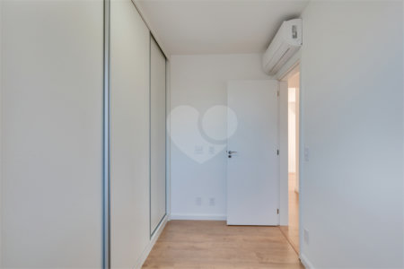 Apartamento à venda com 3 quartos, sendo 1 suíte, em Chácara Santo Antônio, São Paulo, SP