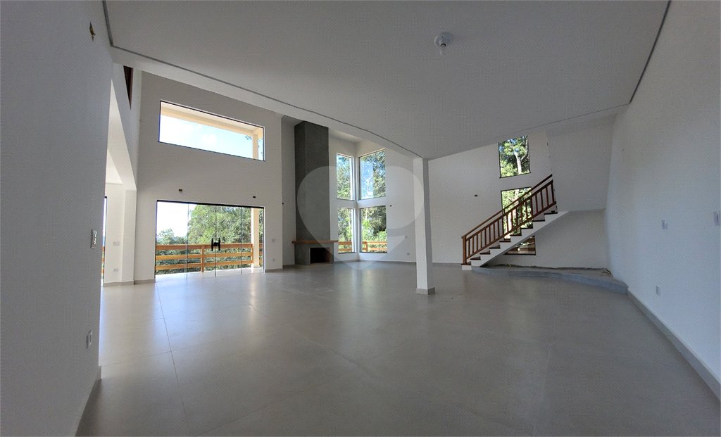 Casa à venda com 4 suítes no condomínio Sausalito, Mairiporã - SP