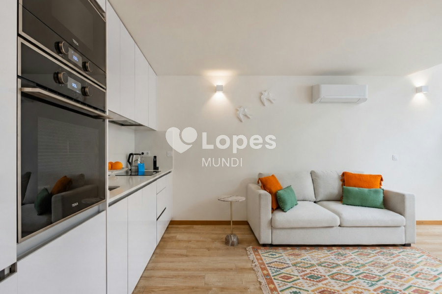 Apartamento T1 Duplex à venda no Bonfim, Porto, Portugal – Mobiliado