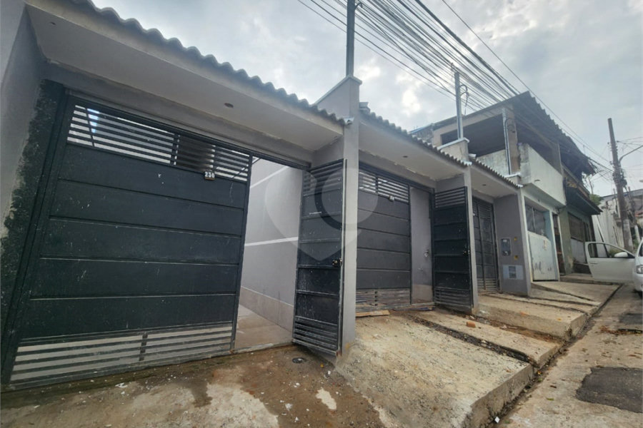 Sobrado à venda com 3 quartos, sendo 1 suíte, em Tremembé, São Paulo, SP