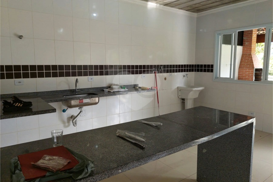 Casa à venda com 3 quartos, sendo 1 suíte, em Barreiro, Mairiporã, SP