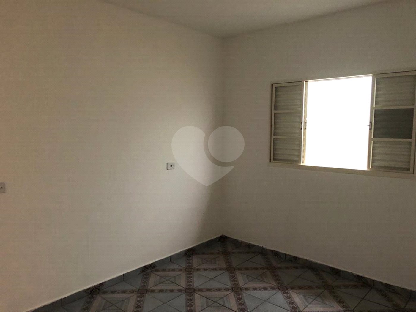 Casa à venda com 3 quartos, sendo 1 suíte, em Loteamento Terras de São Pedro e São Paulo, Salto, SP