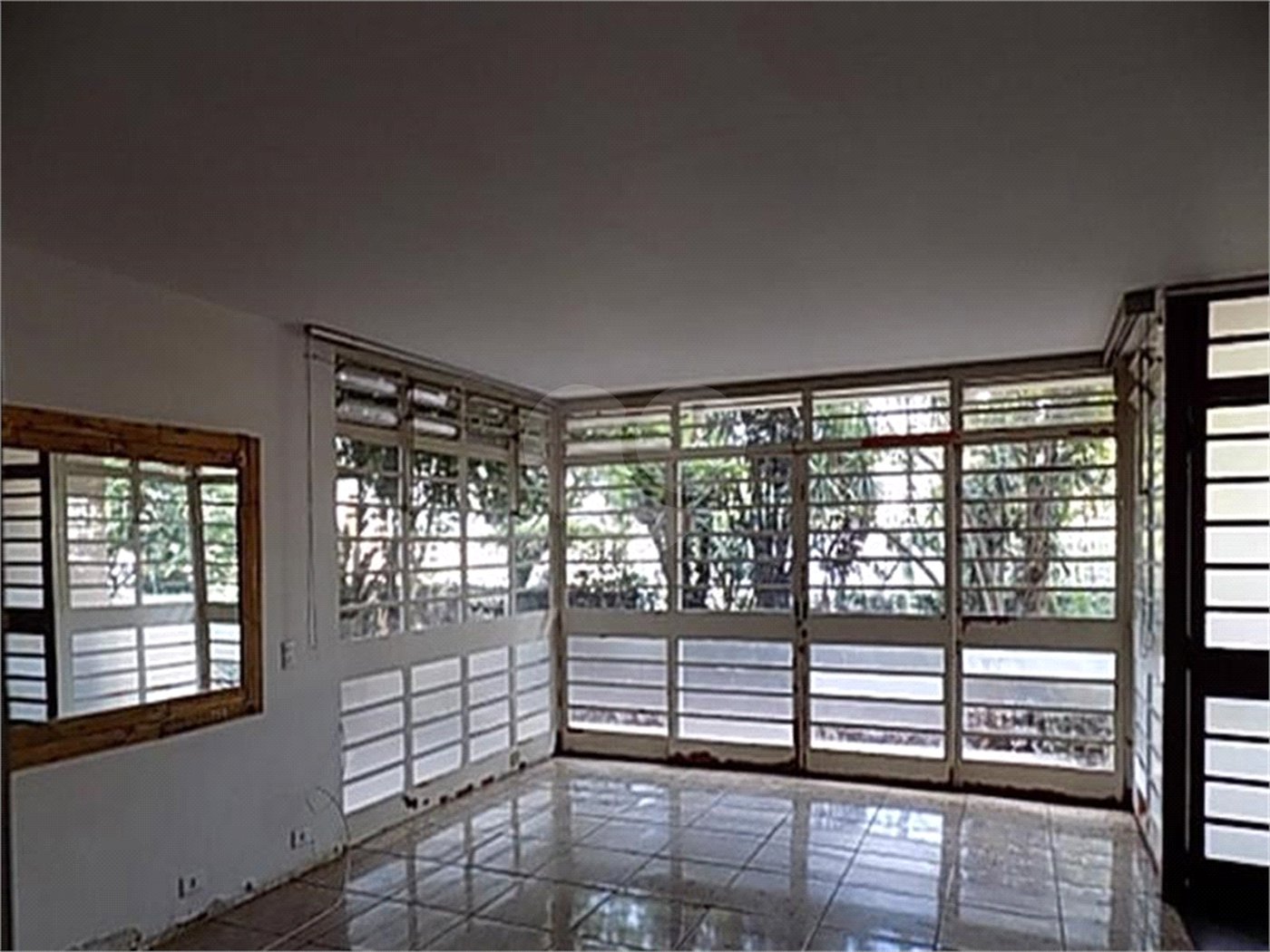 Sobrado à venda com 4 quartos, sendo 1 suíte, em Pinheiros, São Paulo, SP