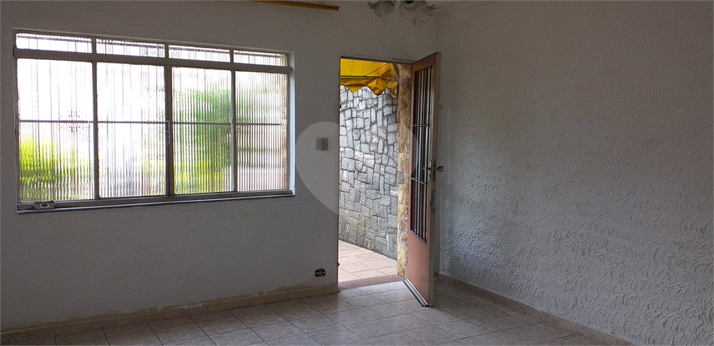 Sobrado à venda com 2 quartos em Santana, São Paulo, SP