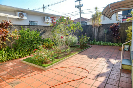 Casa à venda com 2 quartos, sendo 1 suíte, no Centro, Salto, SP