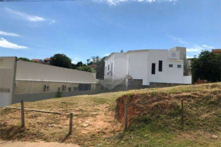 Terreno à venda no Centro, Vinhedo, SP