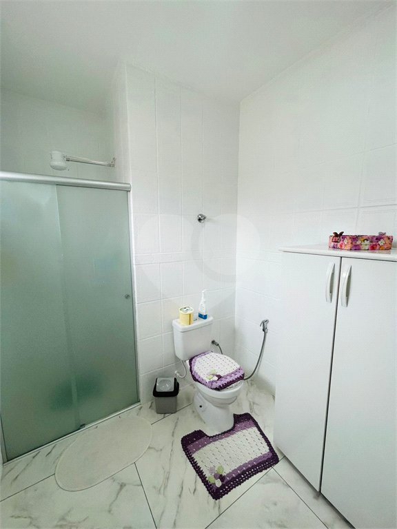 Casa à venda com 4 quartos, sendo 1 suíte,  em Jardim Stella, Santo André, SP