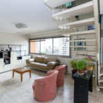 Apartamento à venda com 4 quartos, sendo 1 suíte, em Campo Belo, São Paulo, SP