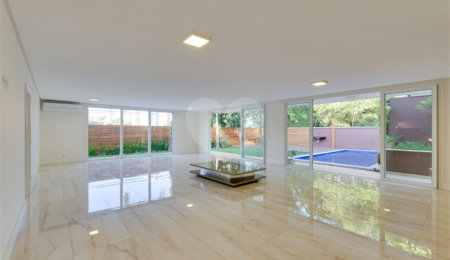 Casa à venda com 4 suítes no condomínio Porto Fino, São Paulo - SP