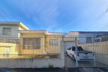 Casa à venda com 4 quartos, sendo 1 suíte,  em Jardim Trussardi, São Paulo, SP